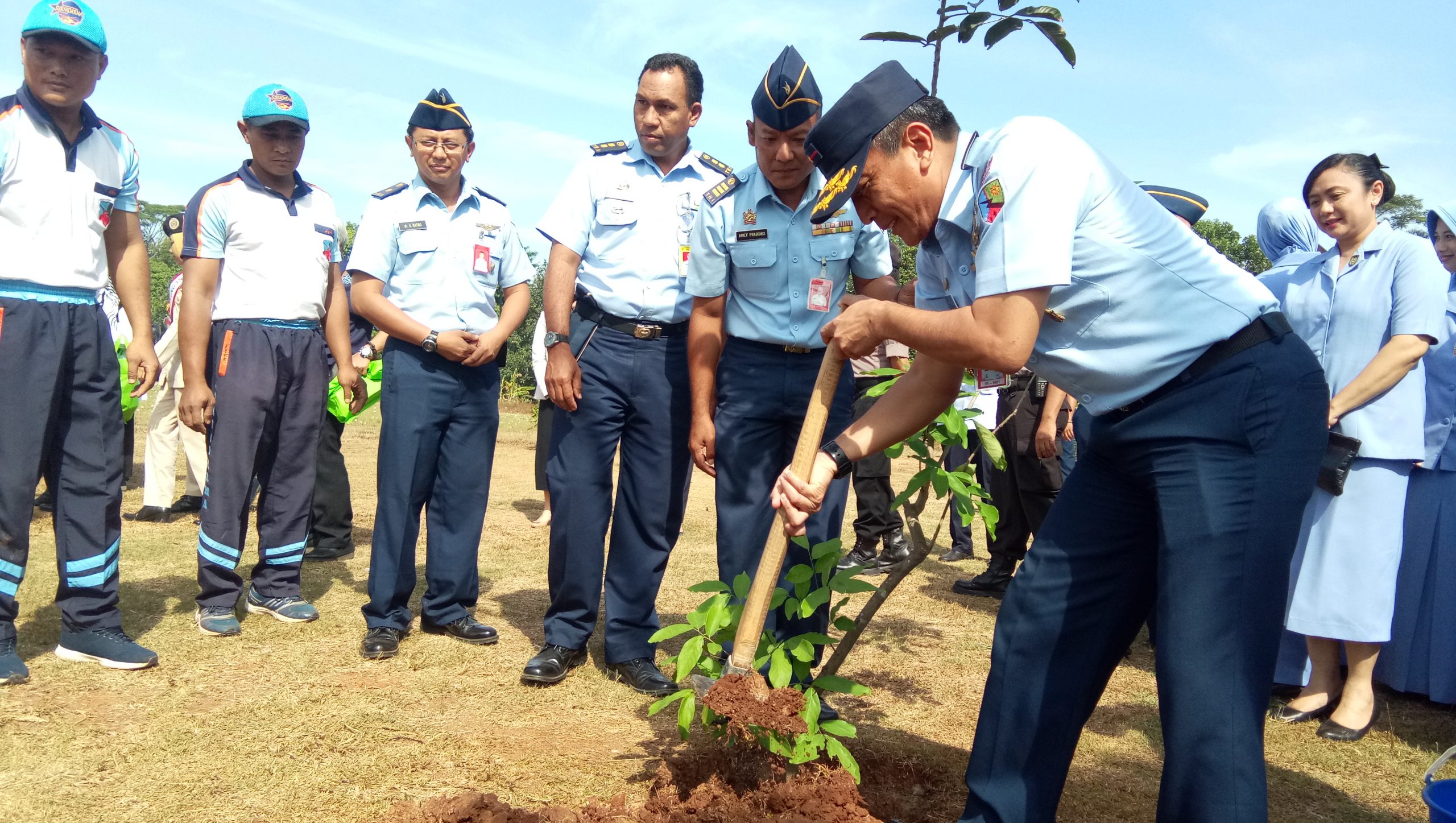 Bakti Kesehatan dan Go Green Warnai Hari Bakti TNI AU Ke-72