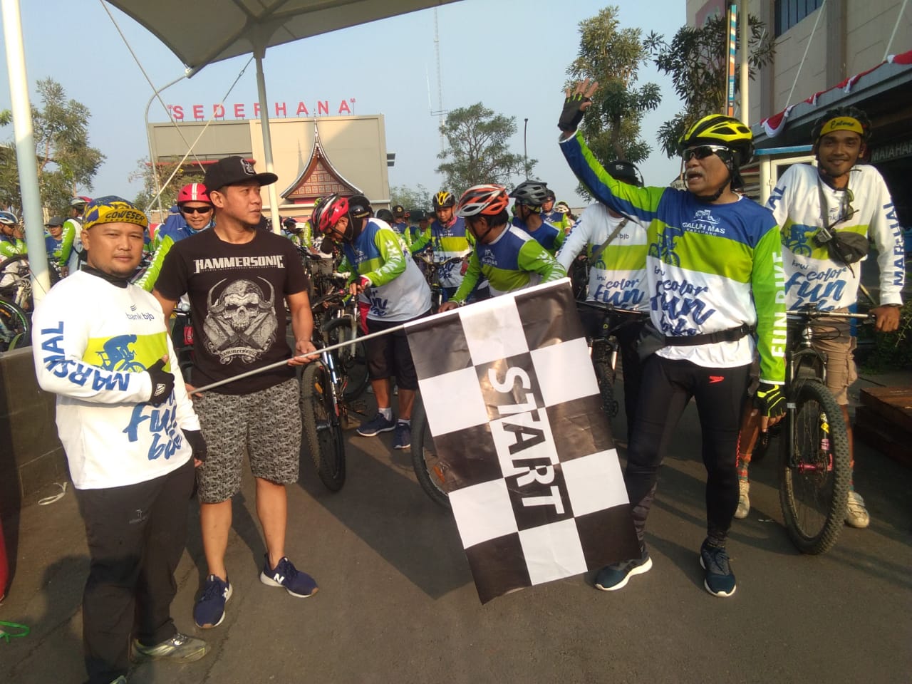 Karawang Color Fun Bike, "Bersatu Warna-Warni Bersama Goweser"