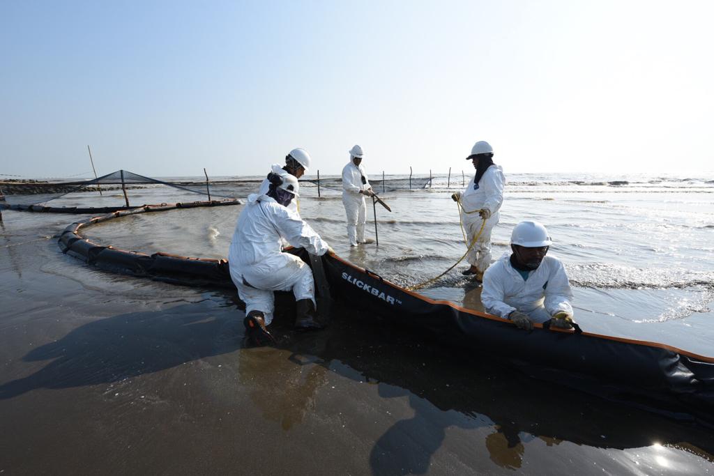 9 Wilayah Terdampak, Ini Langkah Cepat Pertamina Tangani Tumpahan Minyak Anjungan Laut Jawa