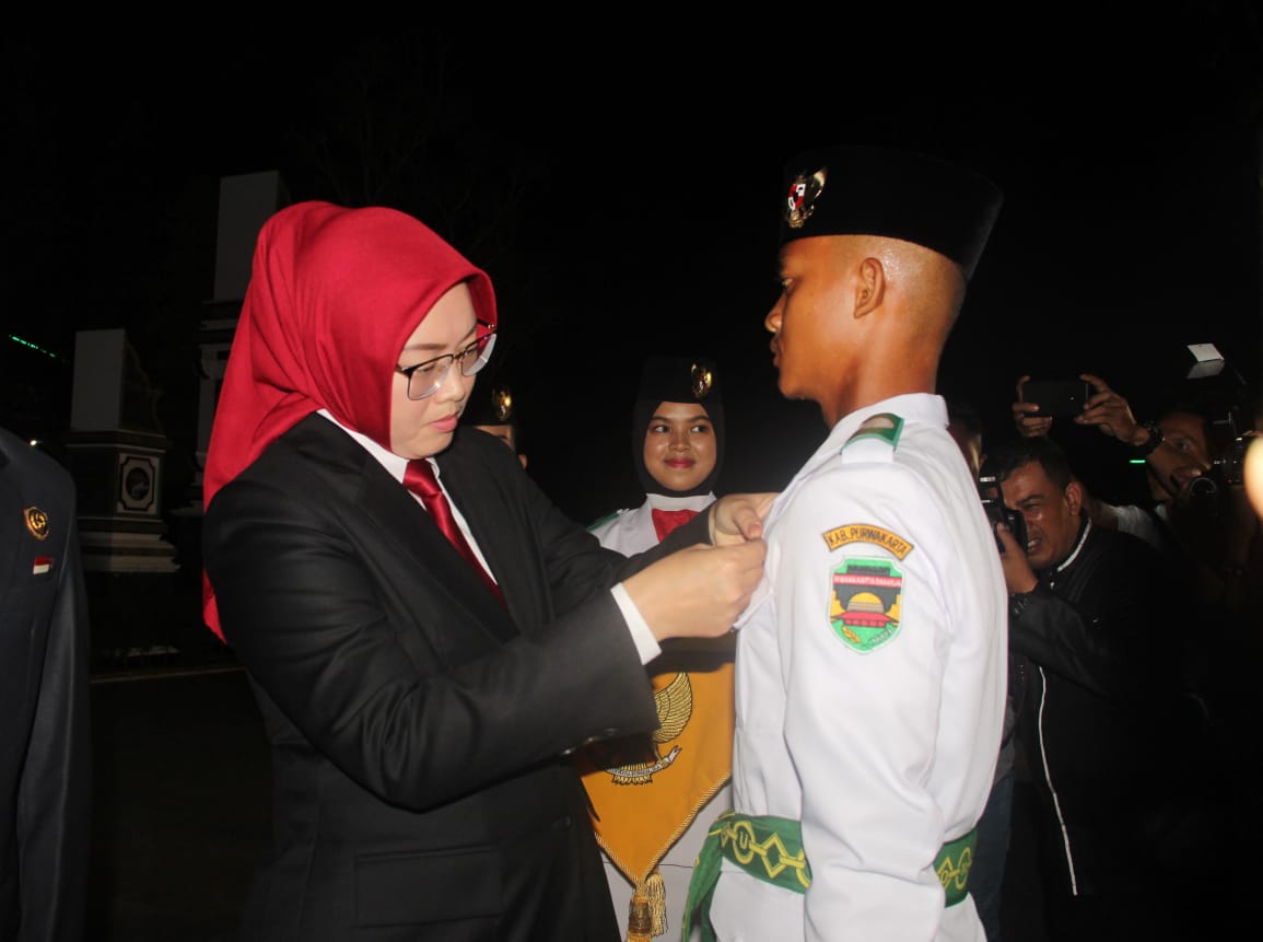 Pesan Bupati Anne Untuk Pasukan Pengibar Bendera HUT RI Ke 74