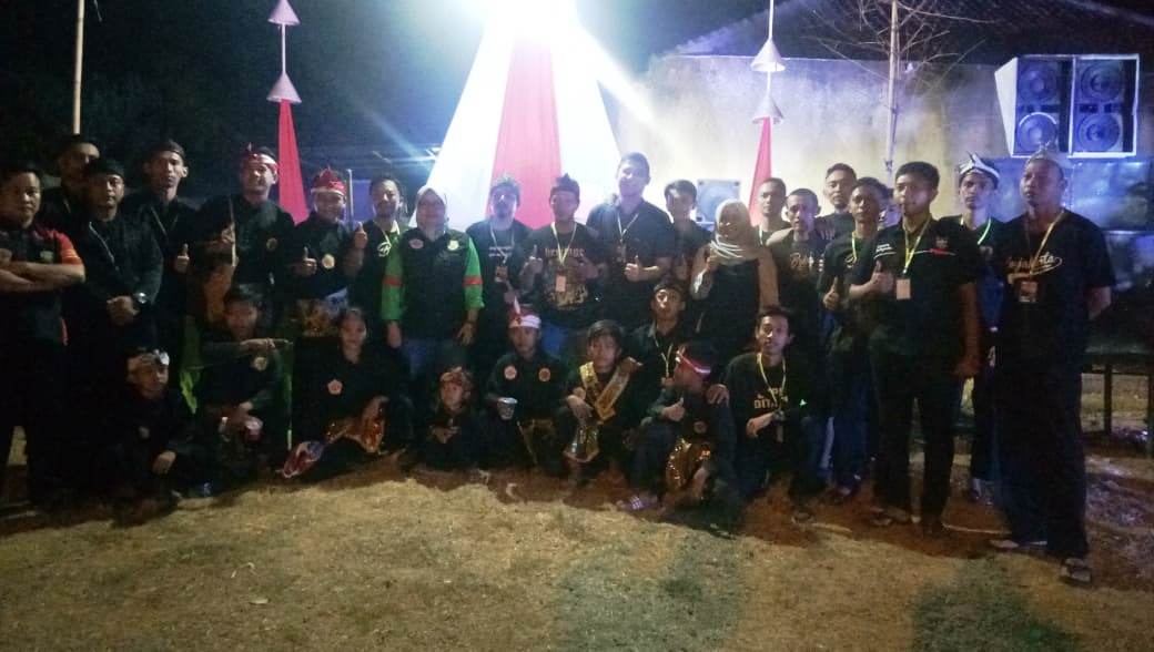 Karang taruna RT06/02 Gelar Drama Kolosal Pencak Silat, Ngamumule Budaya Sunda di Puncak HUT RI