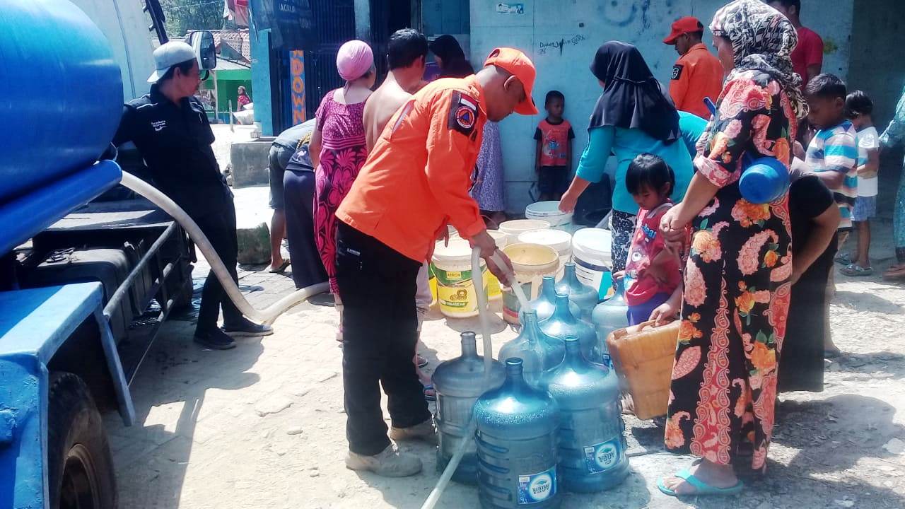 Disdamkar PB Distribusikan Air Bersih, 61.000 Liter di 6 Kecamatan