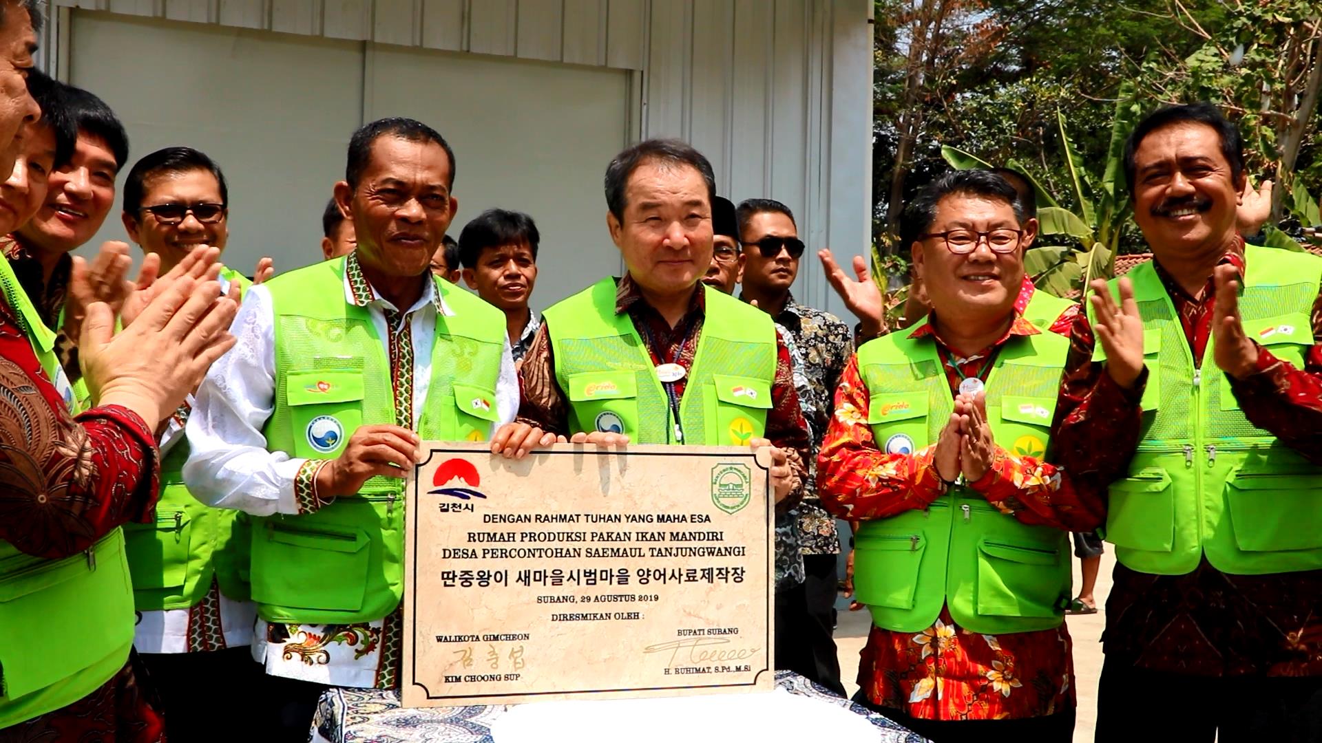 Peresmian Rumah Produksi Pakan Ikan Desa Tanjungwangi