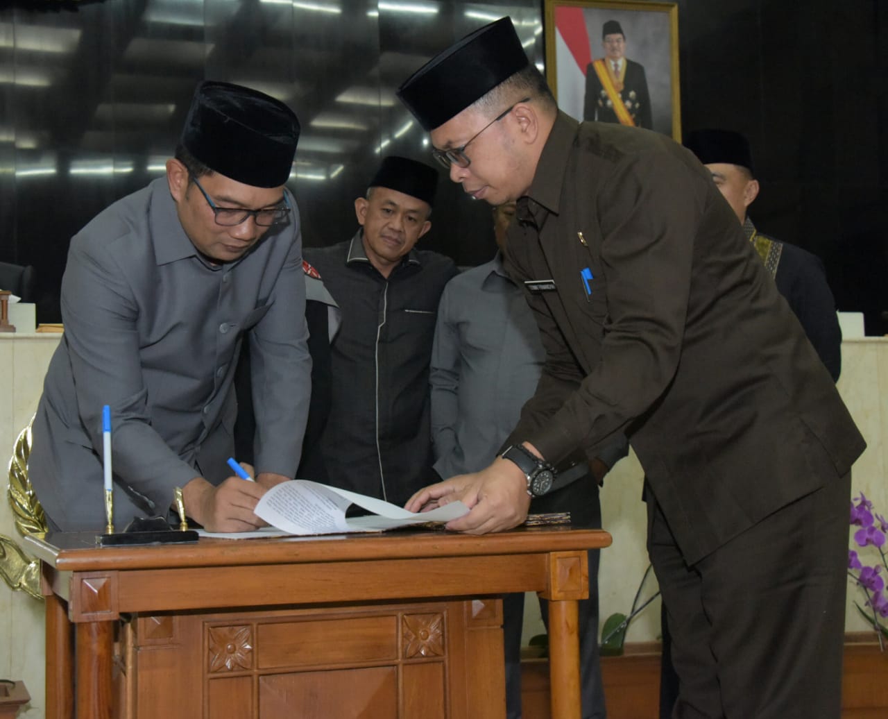 Rapat Paripurna Terakhir DPRD Sahkan Tiga Perda