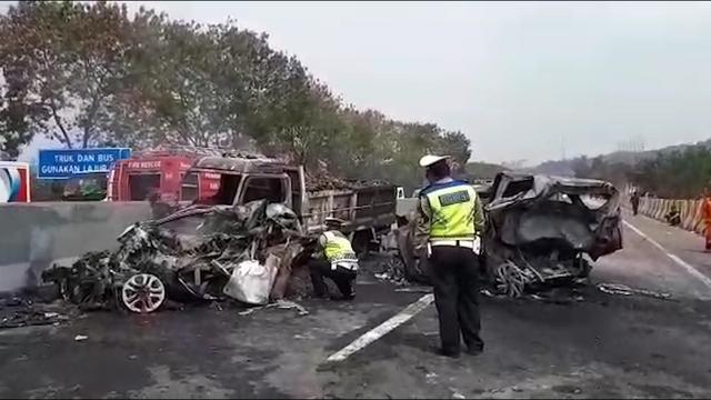 Update Kecelakaan Tol Cipularang, 9 Korban Tewas 20 Luka