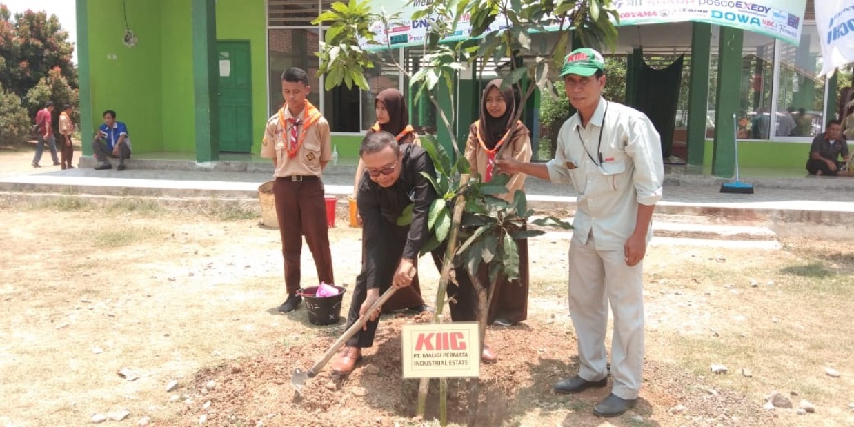 KIIC Gelar Program School Go Green