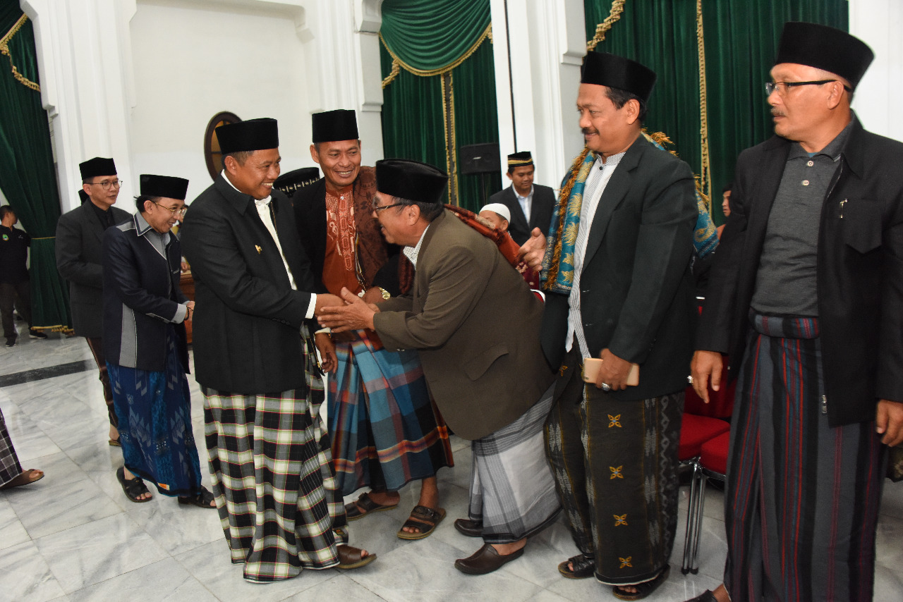 Wagub Jabar Lantik Pengurus DKM Masjid Al-Jabbar