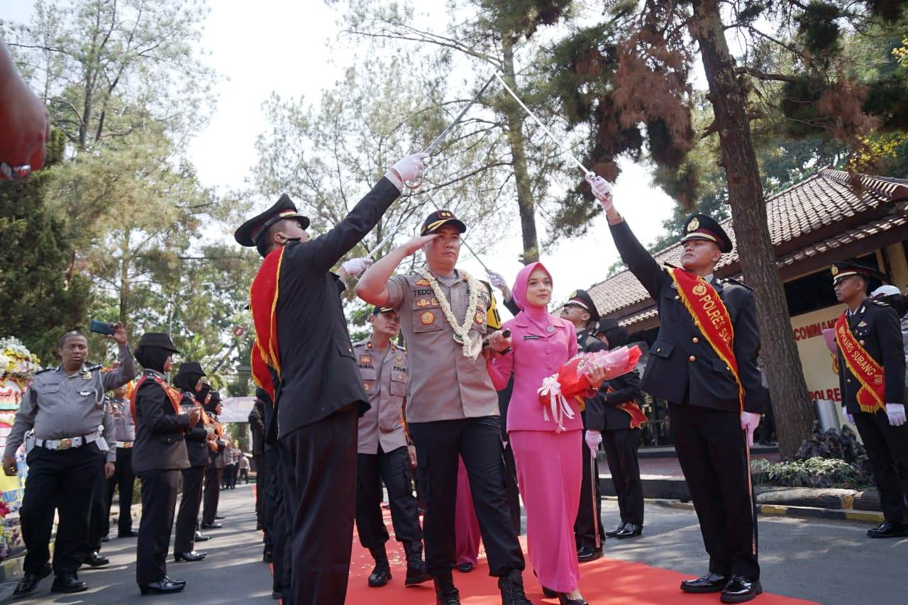 Teddy Gantikan Joni Nahkodai Polres Subang