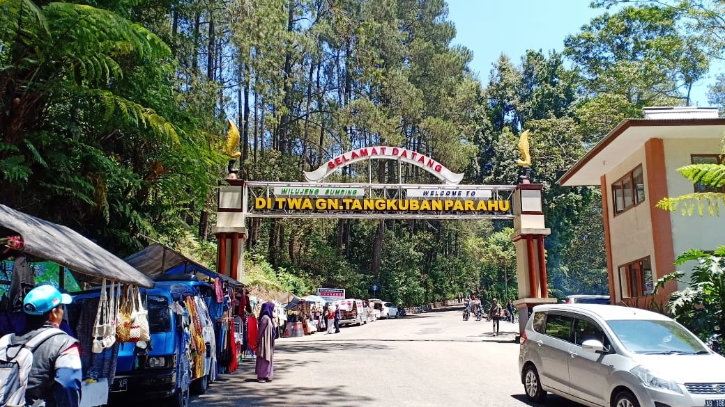 Pedagang TWA Tangkuban Parahu Merugi, Dampak Penutupan Kunjungan Paska Erupsi