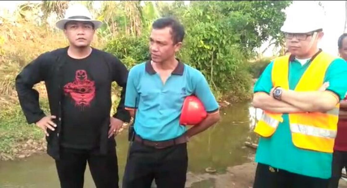 Ratusan Ikan Sungai Cijengkol Mati, Diduga Pencemaran Limbah Pabrik