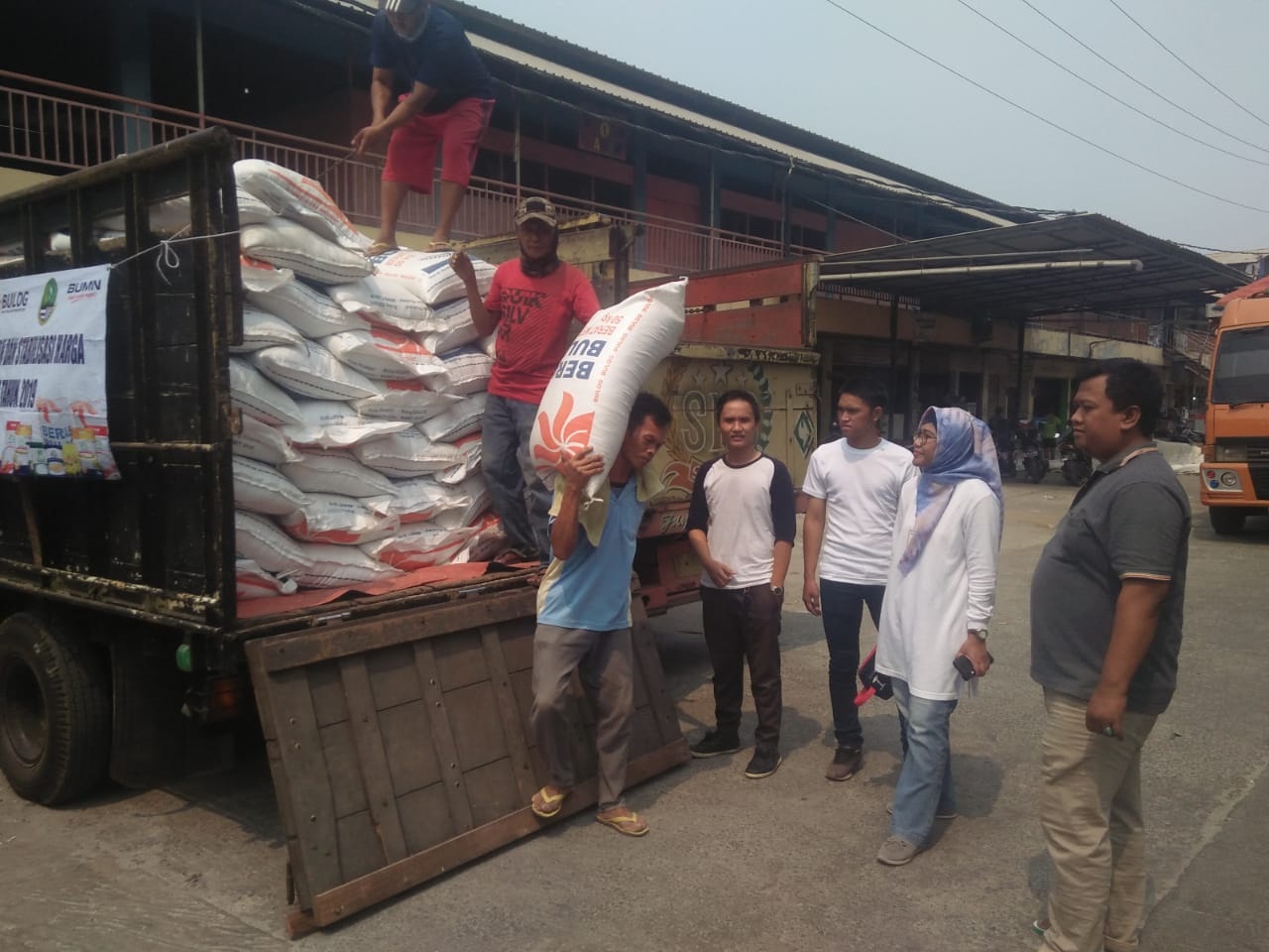 Bulog Pastikan Stok Beras Aman