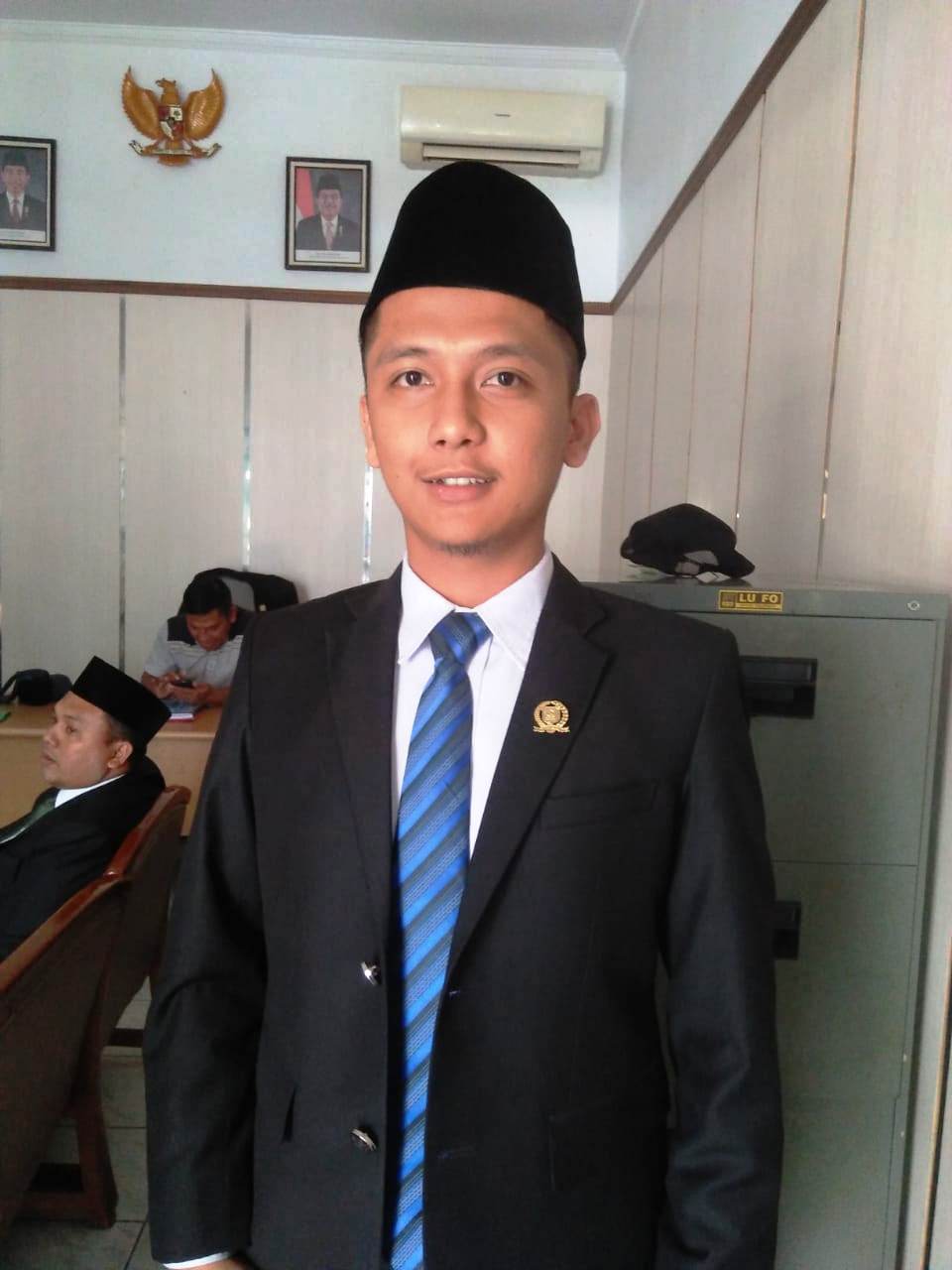 Nilai-nilai Pesantren Dorong Albert Duduki Legislatif