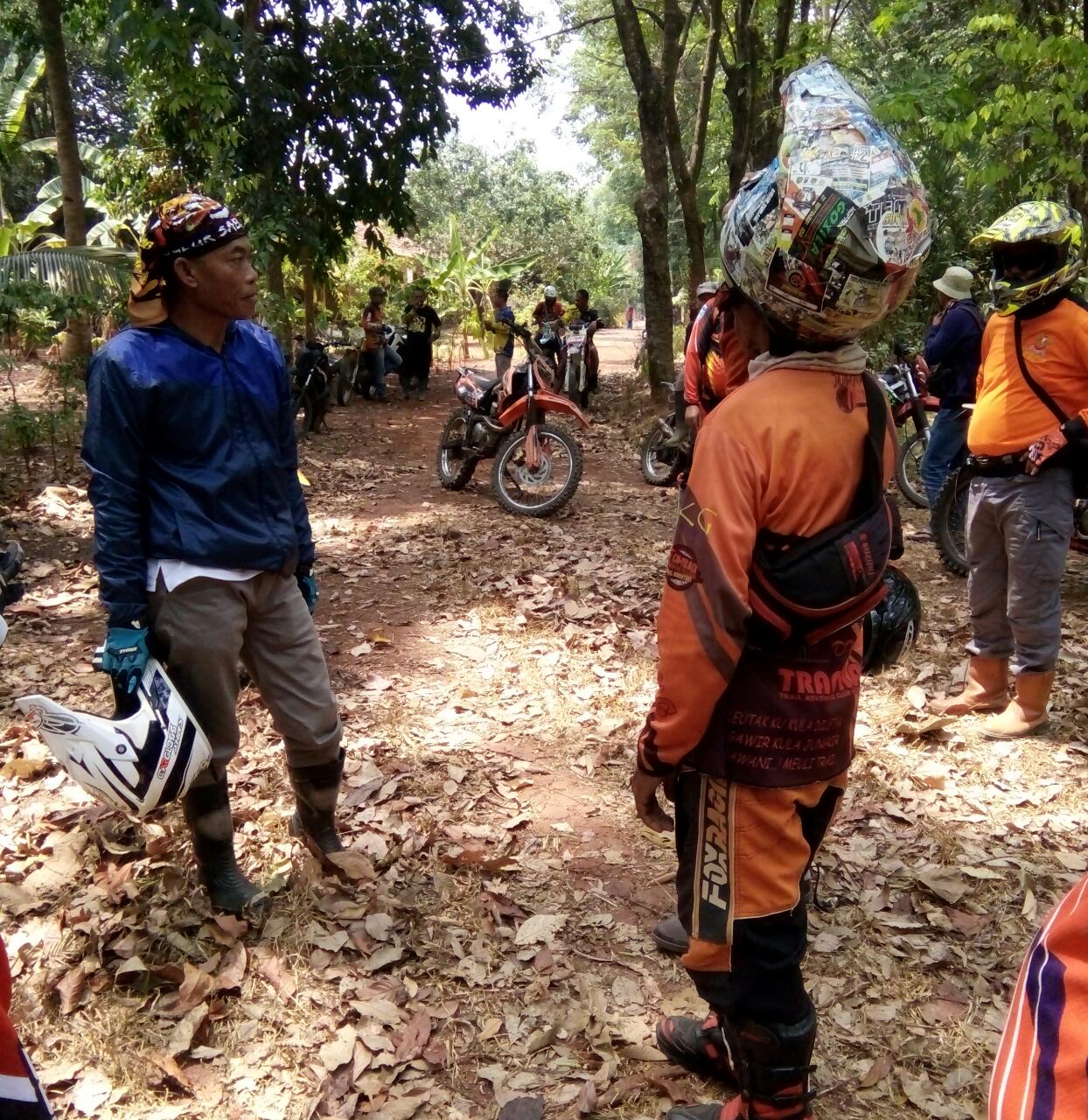 Naik Trail, Ruhimat Didampingi Sejumlah Pejabat Survei Jalur Alternatif Jalupang-Serangpanjang