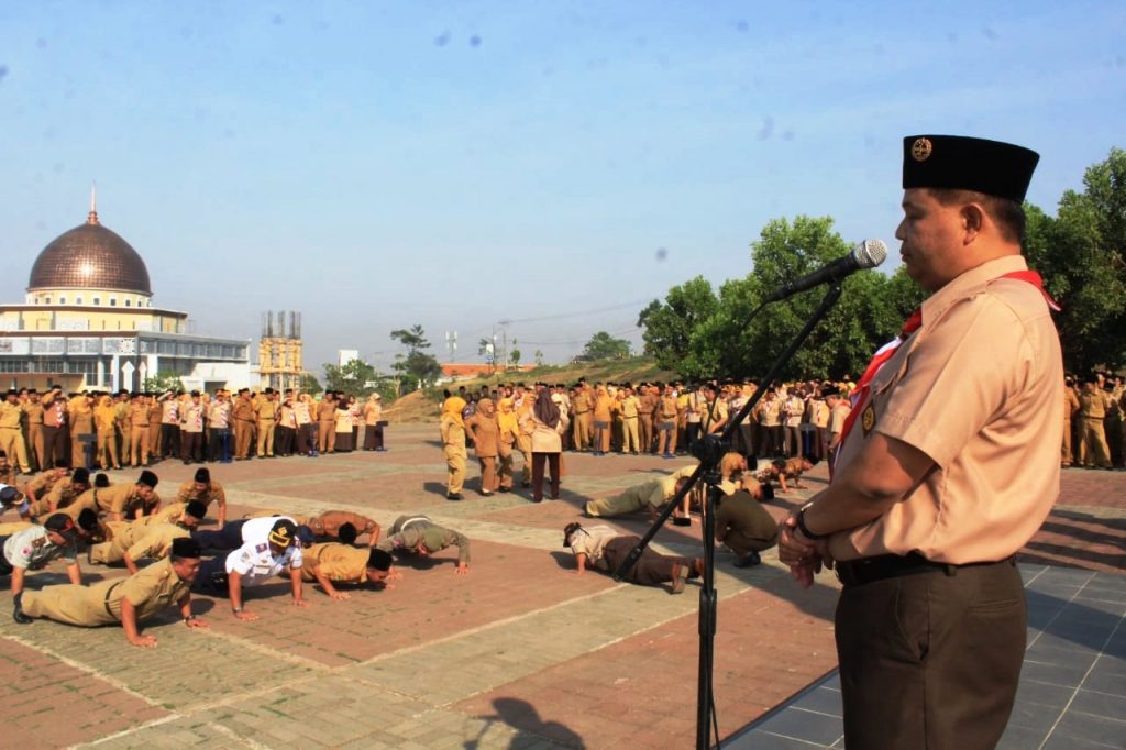 Tak Gunakanan Pakaian Pramuka, Umbara Hukum Push-up Pejabat Indisipliner