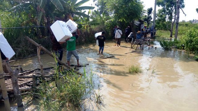 Bertahun Menyebrang dengan Perahu, Jembatan Gantung Desa Patimban Akan di Bangun