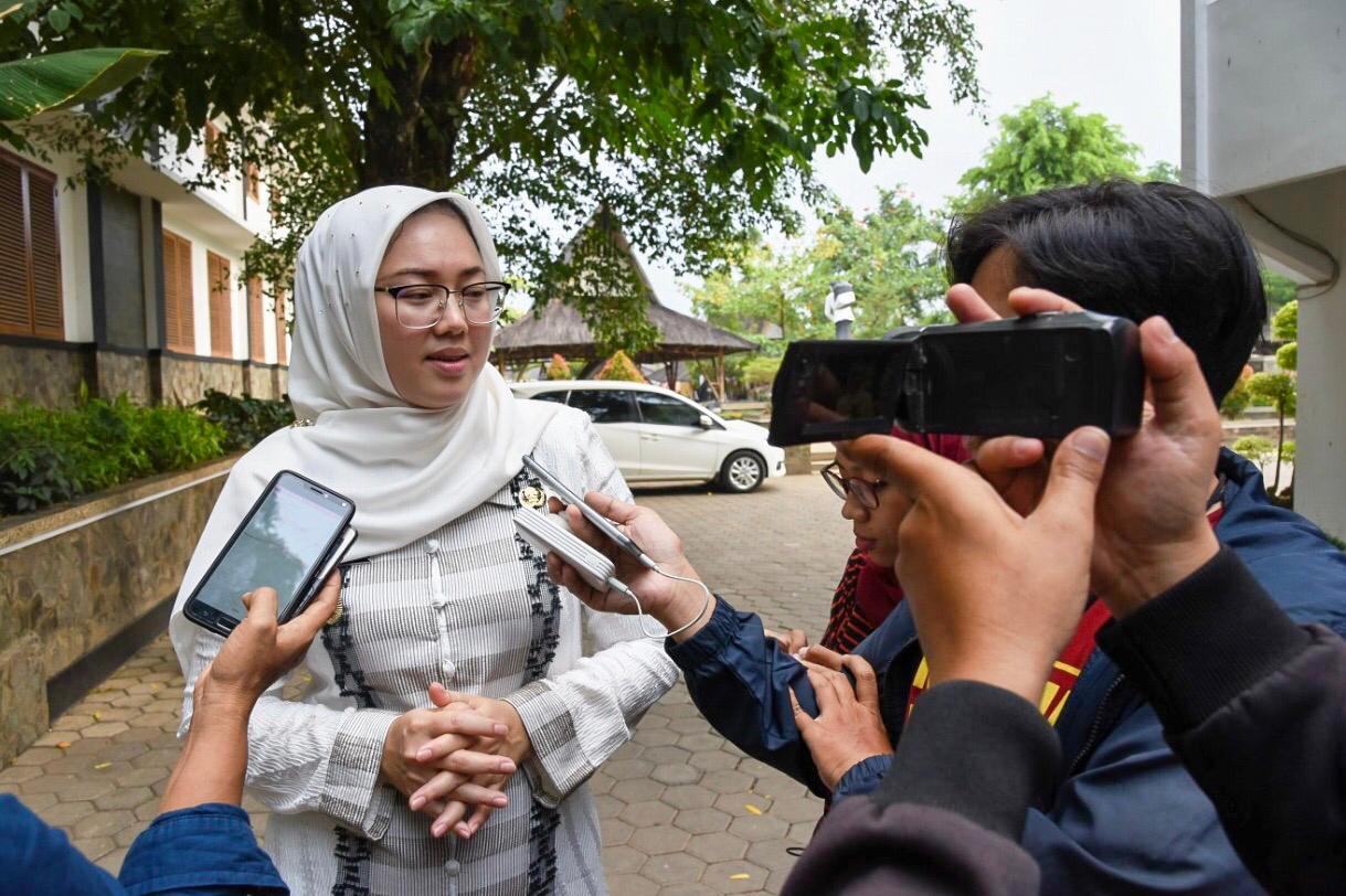 Bupati Purwakarta Canangkan Air Minum Disimpan dalam Kendi