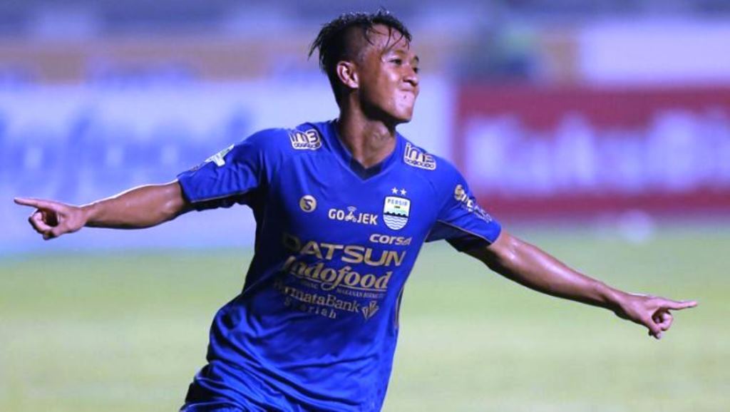 Persib Bandung Menang Telak di Laga Usiran