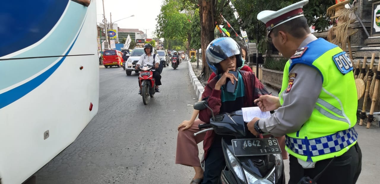 Abaikan Perbup, Pelajar Bawa Kendaraan Masih Marak