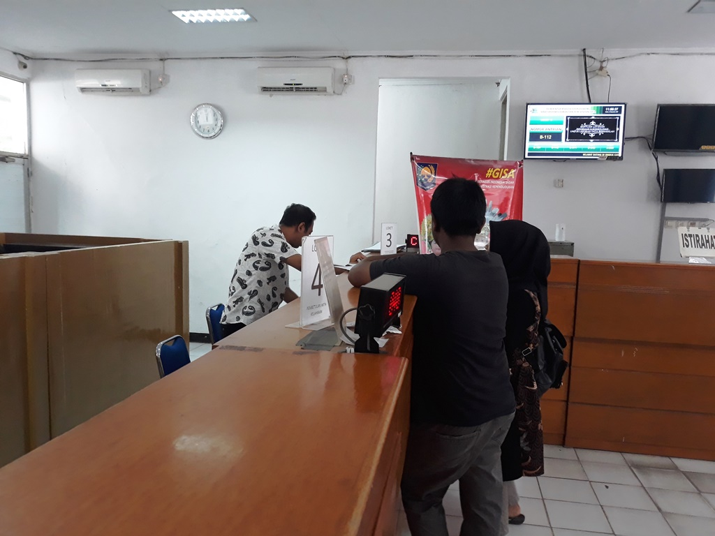 DPRD Karawang Minta Kemendagri Tambah Kuota Blanko e-KTP