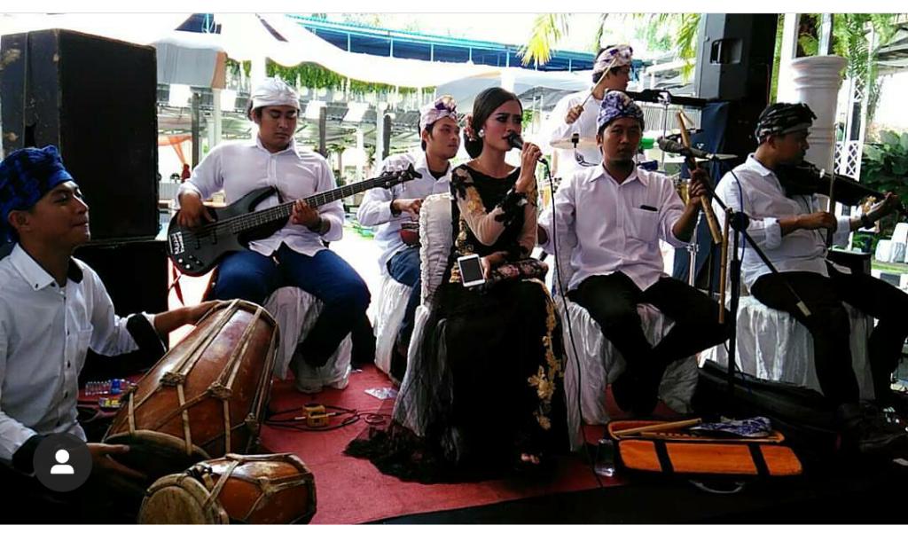 Di Balik Pilihan Kemasan Grup Musik Siloka Art Project