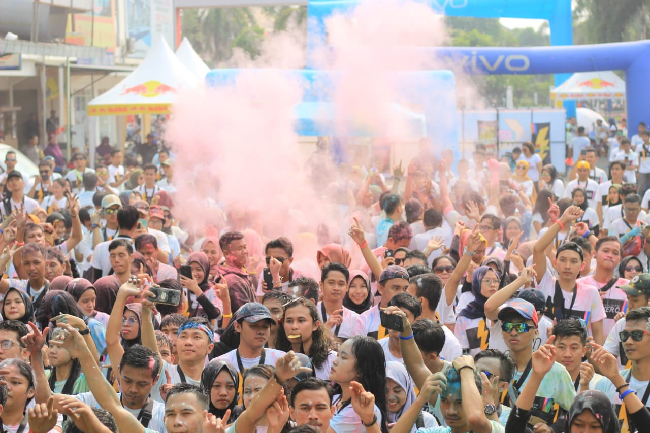 Membludak, Karawang Color Run 2019 Meriah