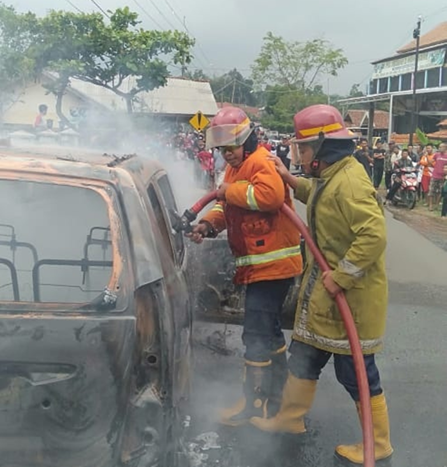 Korsleting Mesin, Avanza Terbakar