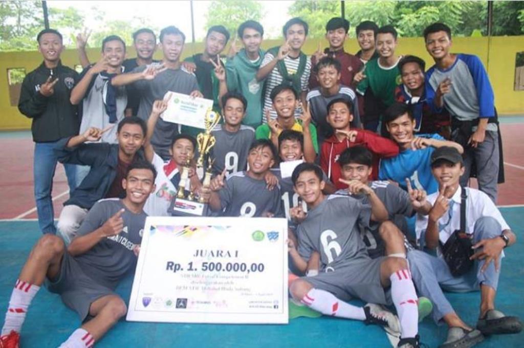 STIE Miftahul Huda Gelar Turnamen Futsal