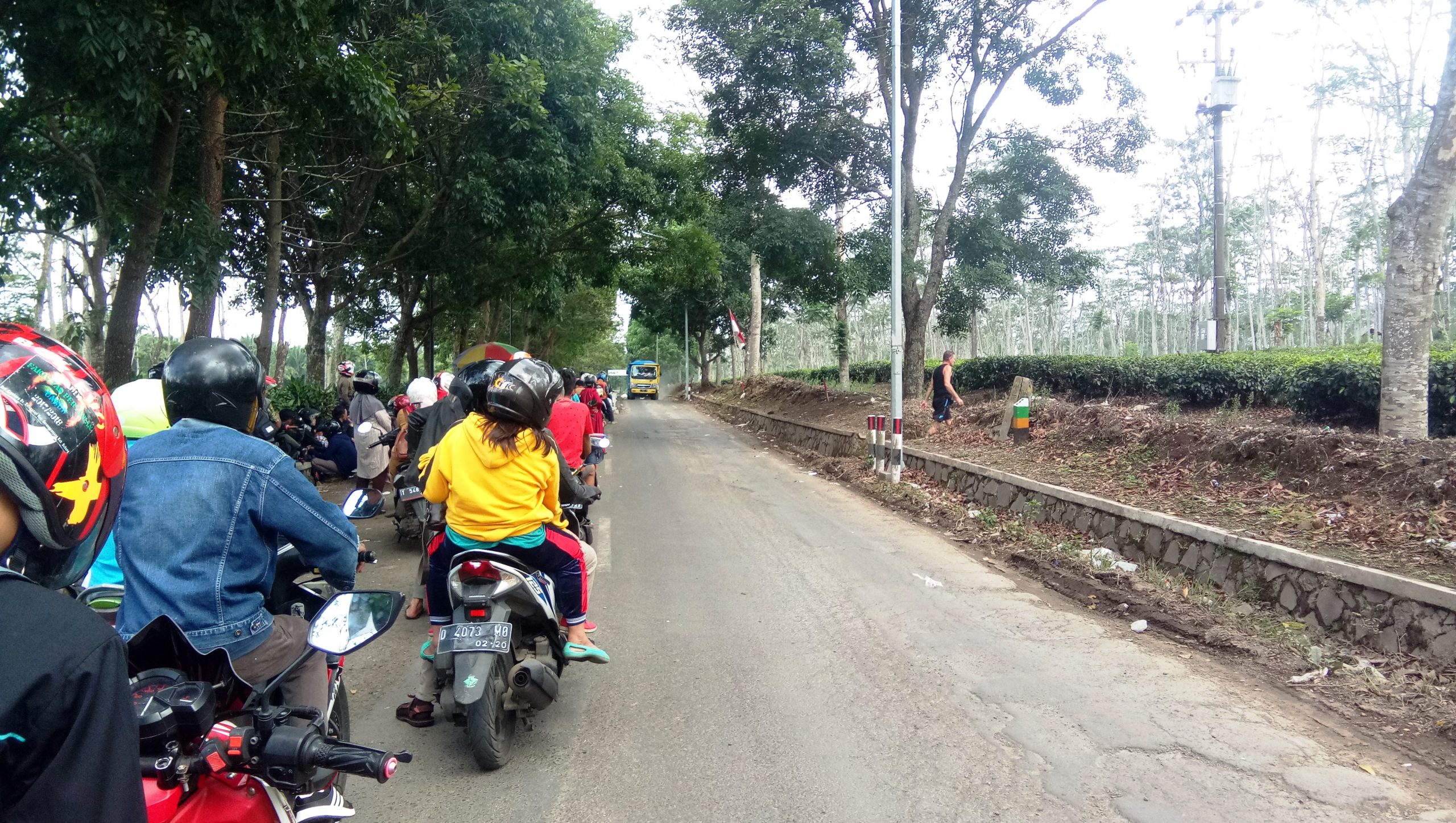 Lambatnya Perbaikan Jalur Jalancagak-Kasomalang, Hambat Aktifitas dan Akses Warga