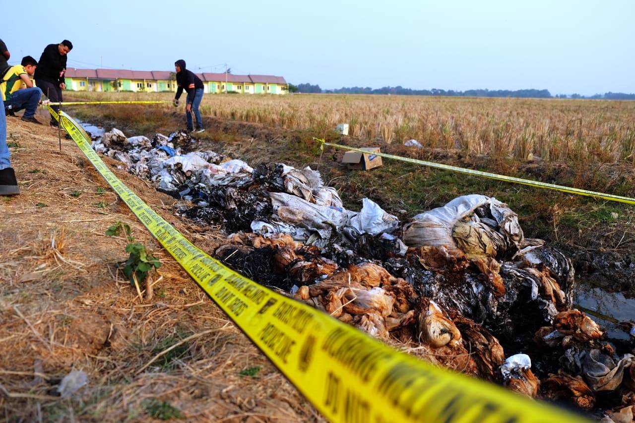 Polisi Tangkap Pembuang Limbah Sludge