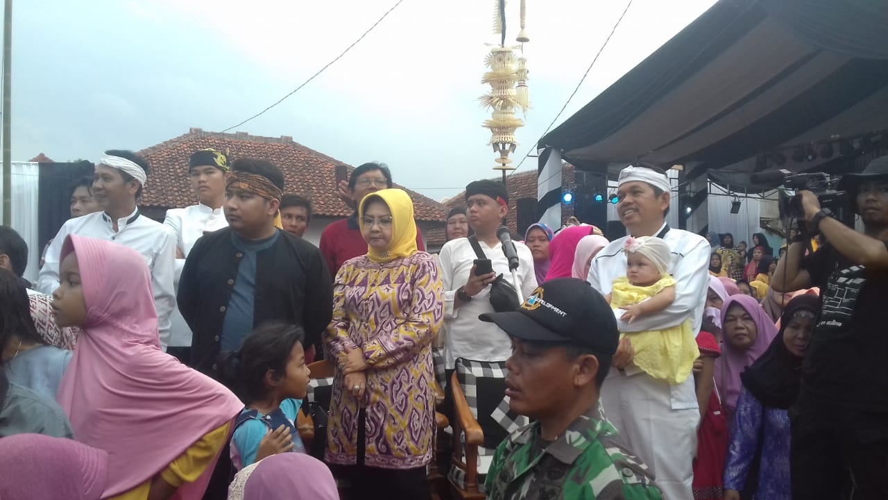 Pulang Kampung, Kang Dedi Mulyadi "Mapag Hujan"