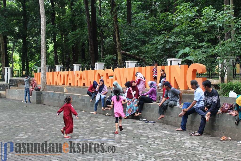 Wisata Edukasi di Hutan Kota Ranggawulung