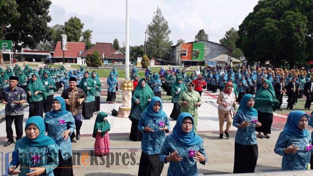 Sambut Hari Ibu, Gebyar Sekoci Buka Rangkaian Lomba