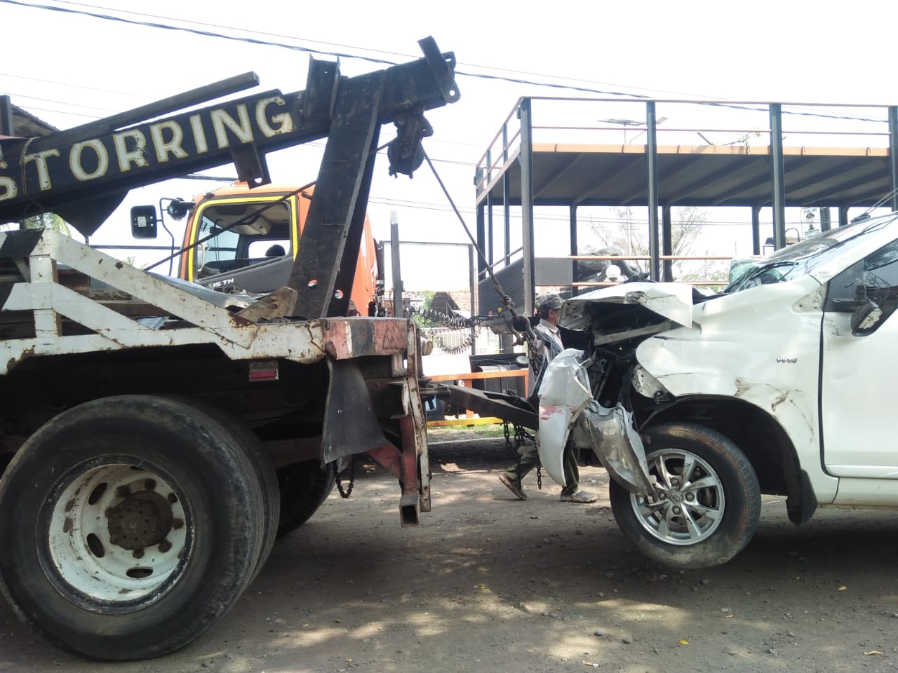 Tabrakan Beruntun 4 Kendaraan di Jalur Pantura, Sopir Avanza Terluka