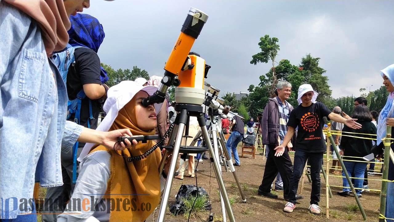 Cuaca Buruk Hambat Pengamatan di Boscha