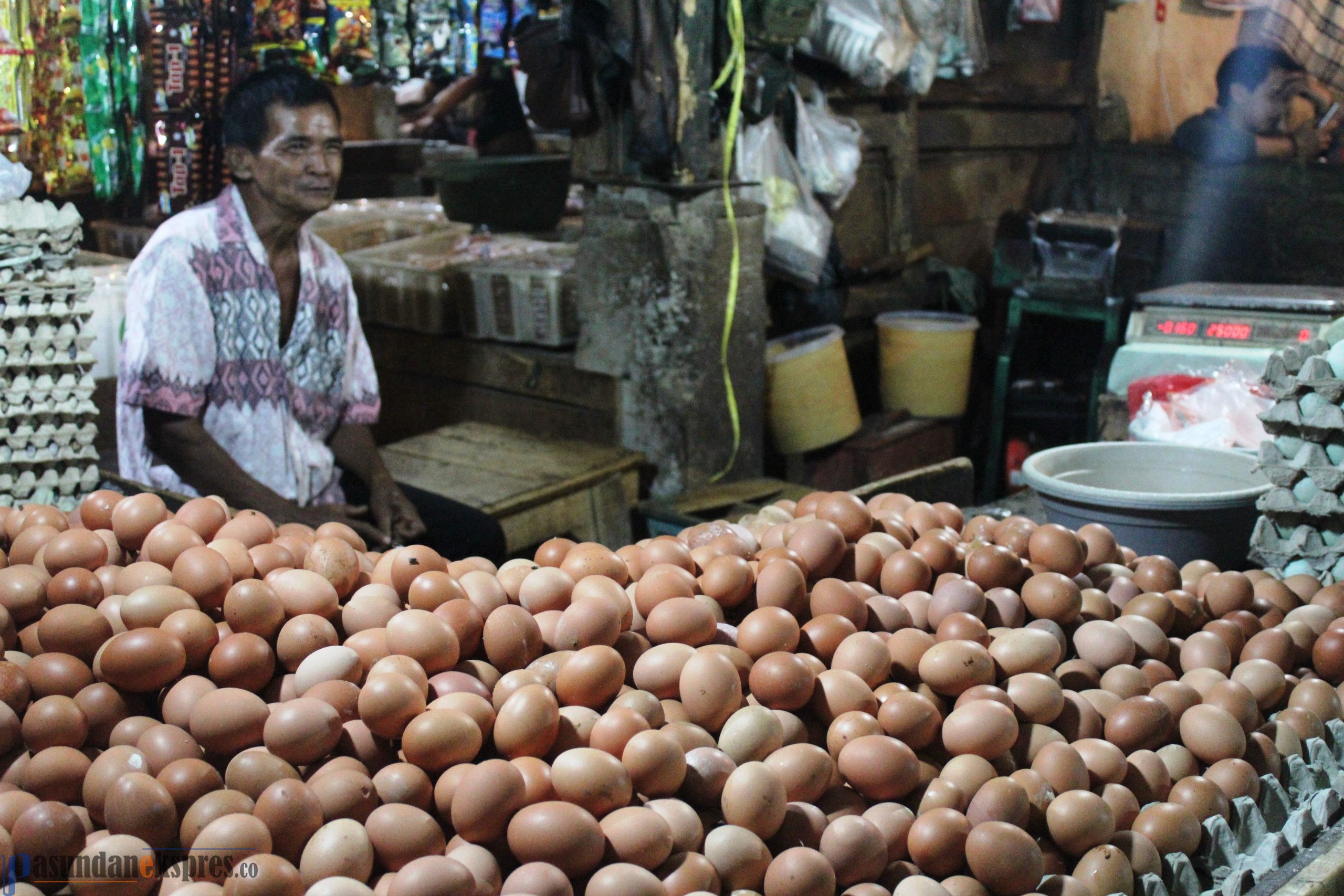 Jelang Akhir Tahun, Bahan Pokok Naik