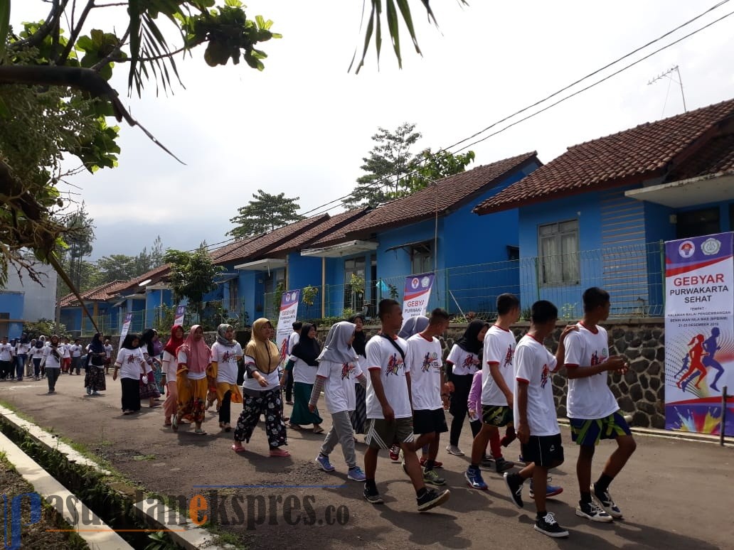 Yayasan Prabu Burangrang-Kemenpora Ajak Warga Jalan Sehat