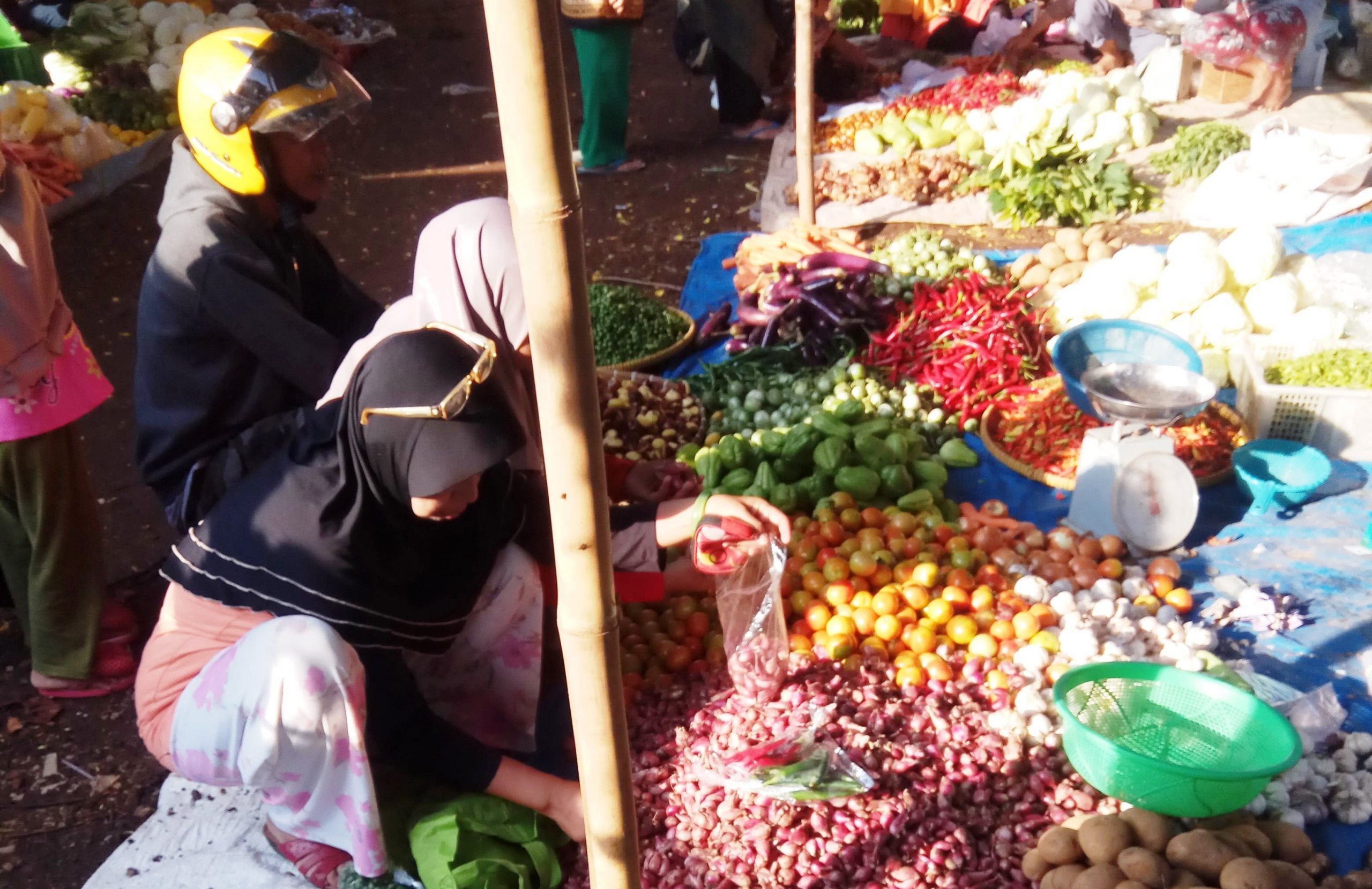 Fasilitas Olahraga jadi Tempat Niaga, Ganggu Aktivitas Warga