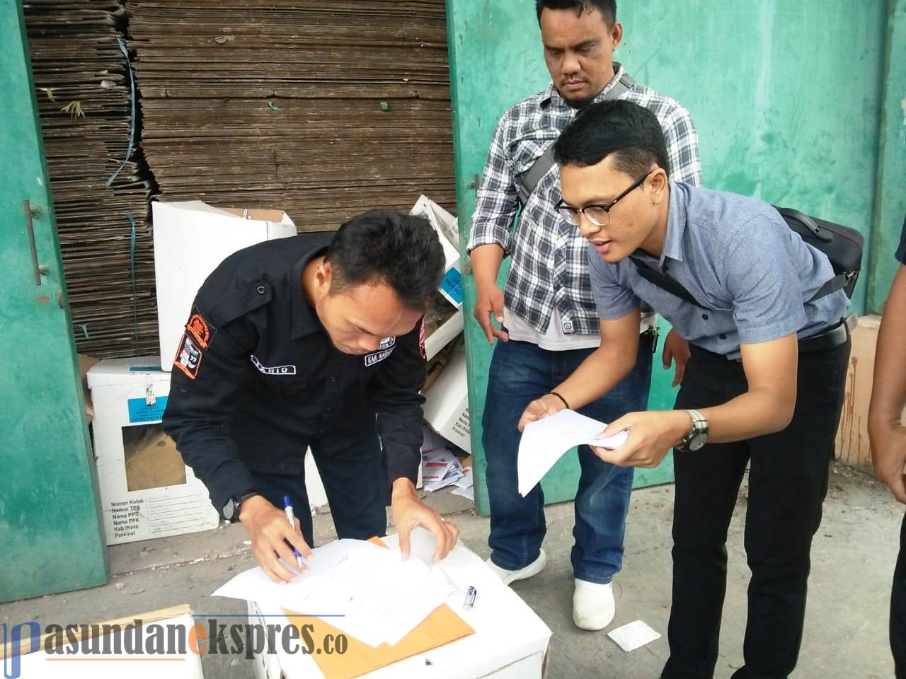 KPU Lelang Kotak dan Kartu Suara Bekas