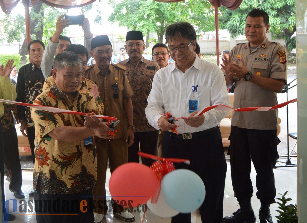 Rektor UPI Resmikan Aula Kampus Purwakarta