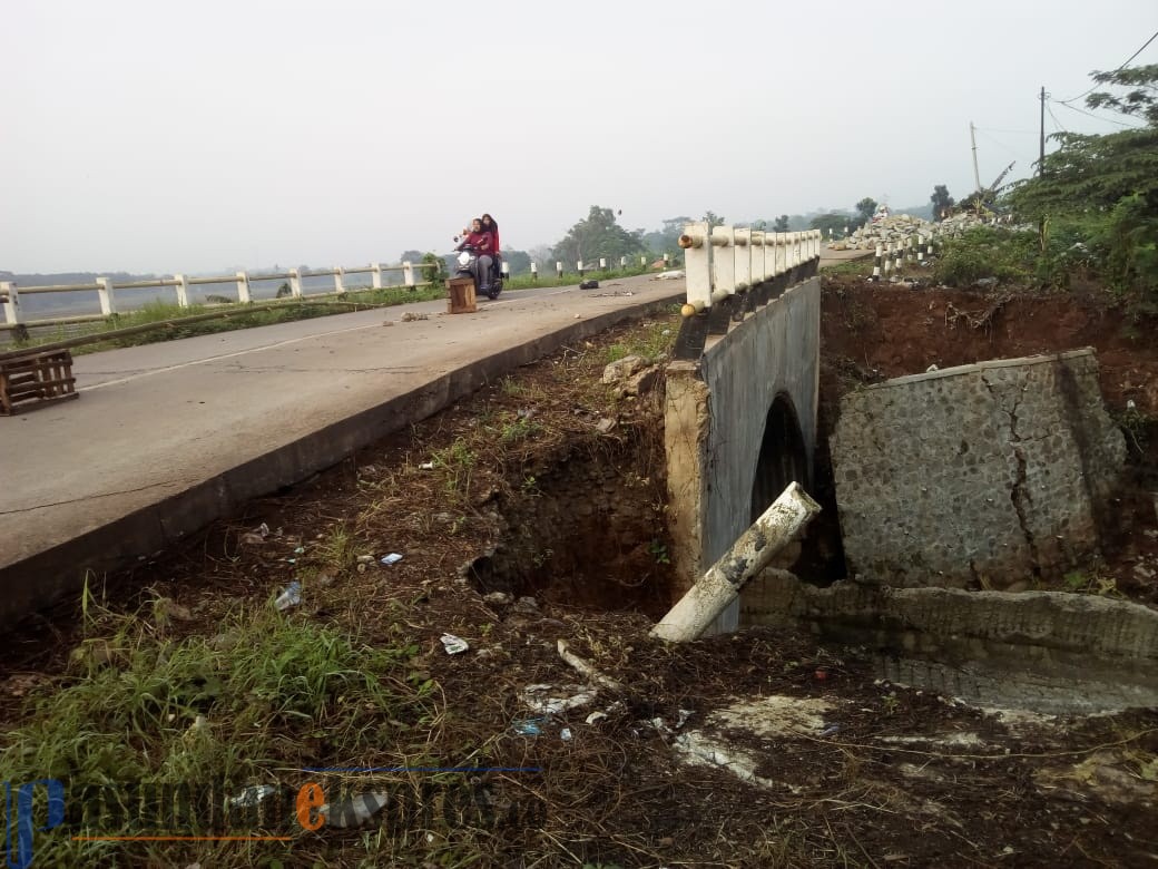 Jembatan Bodem Kembali Amblas