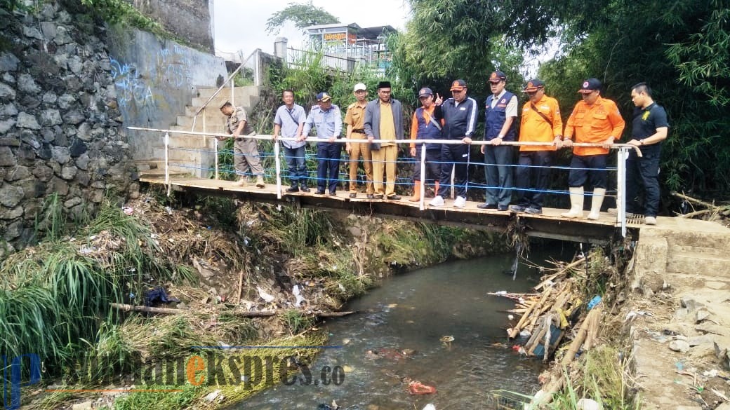 Bupati Minta Normalisasi Kali Cihaur