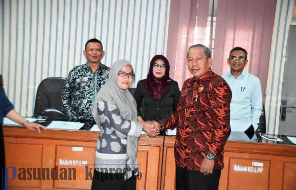 Lepas 2 Pejabat Struktural, Mutasi Koordinator KB Kecamatan