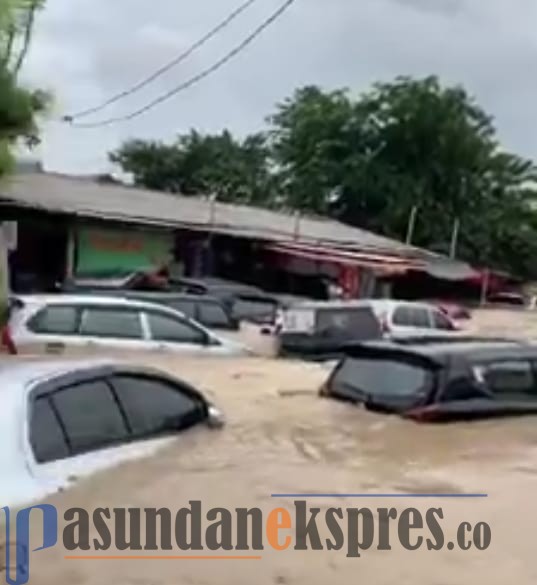 Pertolongan Pertama bila Kendaraan Anda Terkena Banjir