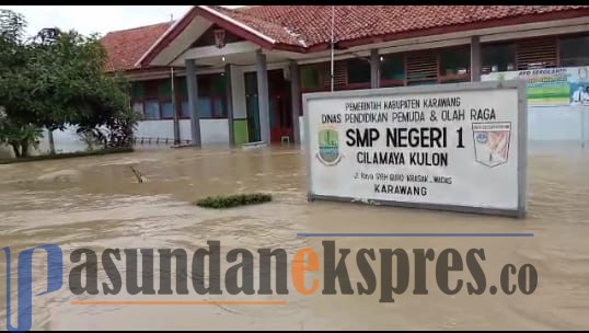 10 dari 12 Desa di Cilamaya Terendam Banjir