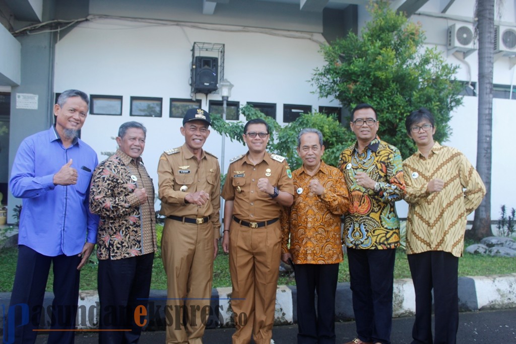 Wujudkan Sekolah Bersih dan Sehat, Pemkab Gandeng Tim Sebelas