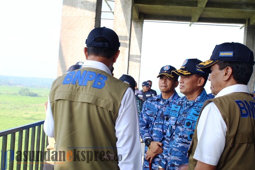 Water Container Bombing Diuji Coba