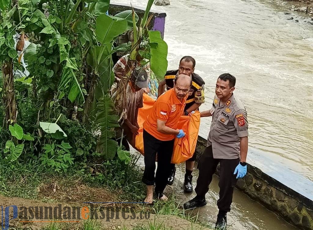 Ana Mengapung, Tersangkut di Bendungan Sungai Ciherang