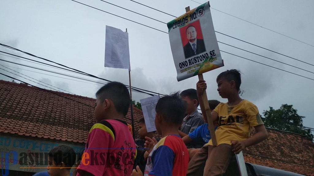 Anak-anak di Karawang Ikut Kampanye Pilkades