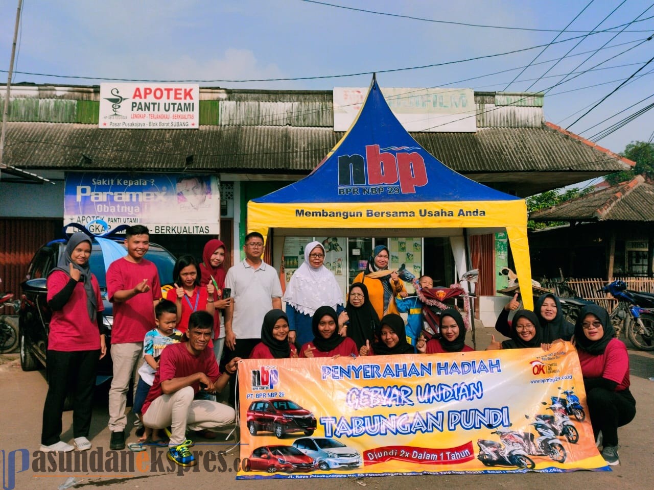 BPR NBP 29 Pusakanagara Serahkan Hadiah Satu Mobil dan Tiga Motor