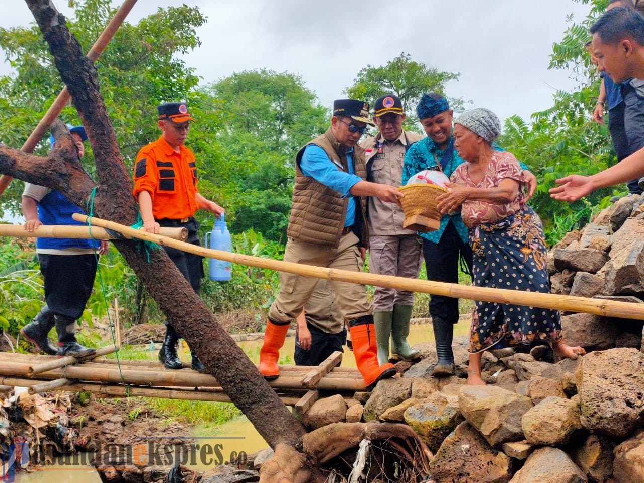 Ridwan Kamil Bantu Rp 750 Juta untuk Dana Kebencanaan